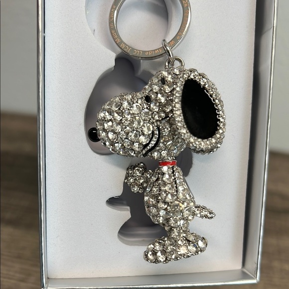 Peanuts Silver Snoopy Bag Charm Collectables ✨🖤 - Picture 3 of 7